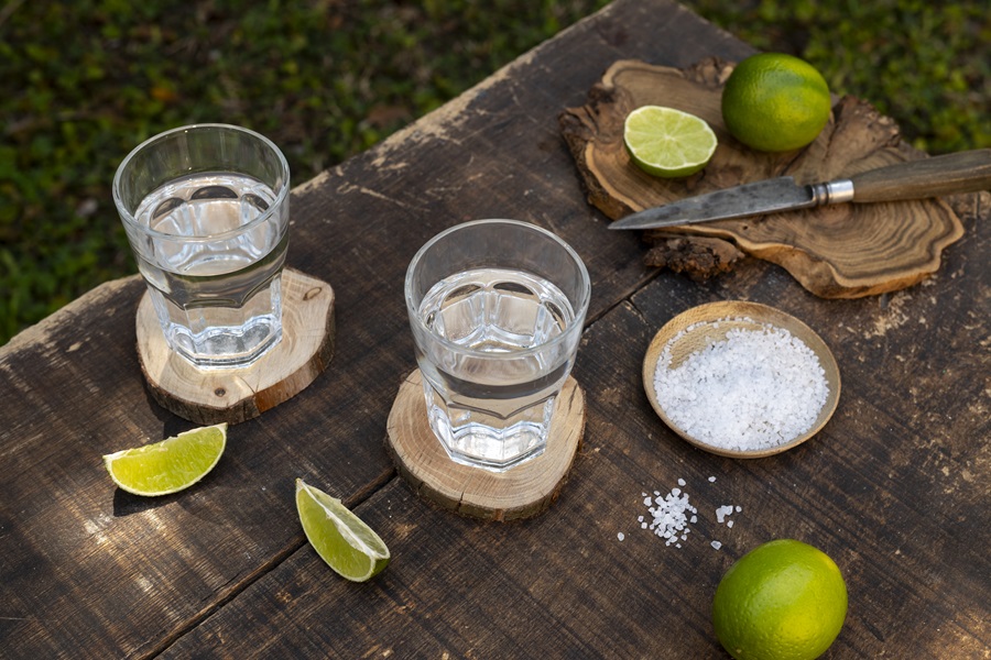 Is tequila stronger than gin